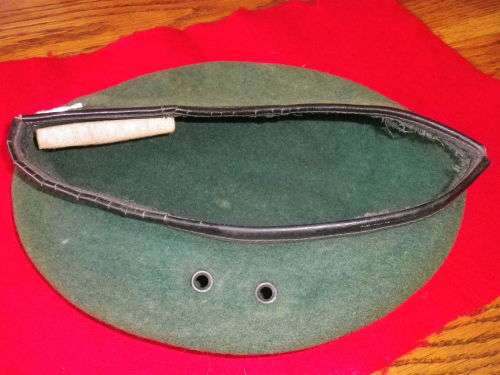 RHODESIAN LIGHT INFANTRY -BERET + SILVER ANODISED BADGE  - RIM APPROX  52 CM / 20.5" (4752)