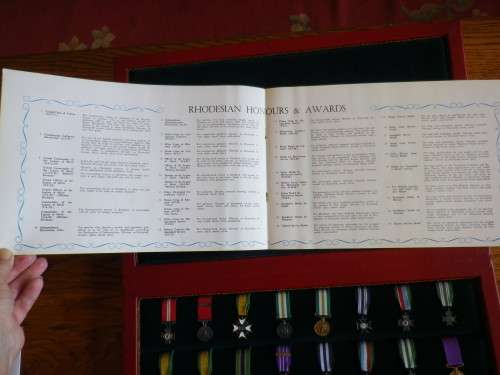 "RHODESIAN HONOURS & AWARDS" - REUTELER SET NO 456 -  34 MINIATURE MEDALS IN ORIGINAL CASE - (4766)