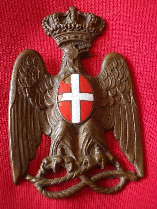 ITALIAN WW2 COLONIAL POLICE / PAI OFFICERS HELMET PLATE - HEIGHT 76.5mm / 3" -  WIDTH 47.5mm (4965)