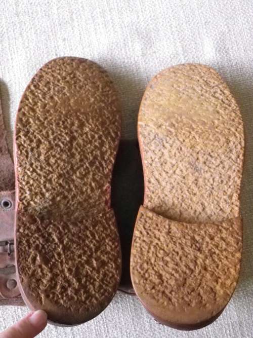 RHODESIAN ARMY LEATHER BOOTS SIZE 5 STAMPED "GS" (GOVT STORES?)   5027