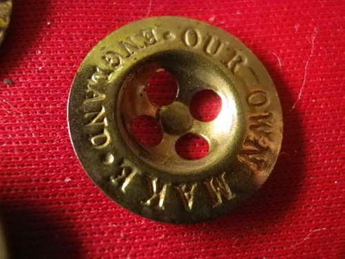 RHODESIAN ARMY - FIELD SEWING KIT  (HOUSEWIFE!!) WITH ORIGINAL CONTENTS- SEE PICS (5138)