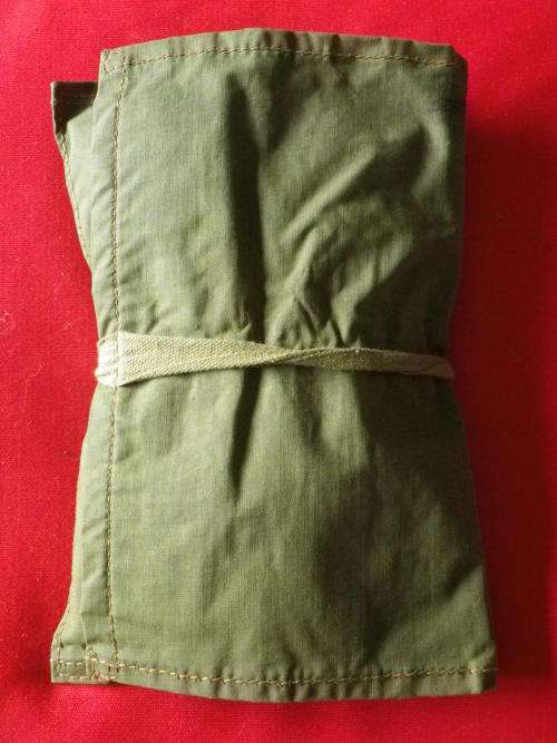 RHODESIAN ARMY - FIELD SEWING KIT  (HOUSEWIFE!!) WITH ORIGINAL CONTENTS- SEE PICS (5138)