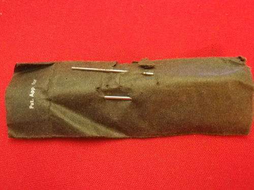 RHODESIAN ARMY - FIELD SEWING KIT  (HOUSEWIFE!!) WITH ORIGINAL CONTENTS- SEE PICS (5138)