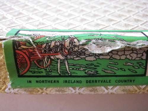 COURTAULDS IRISH LINEN TABLE CLOTH (127CM X 173CM) + 6 NAPKINS - AS NEW STILL IN BOX BEAUTIFUL -