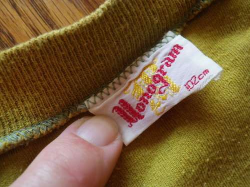 "THE RHODESIANS ARE COMING"  ICONIC TEE SHIRT FROM THE BUSH WAR - MADE BY MONOGRAM - SIZE 102 CM