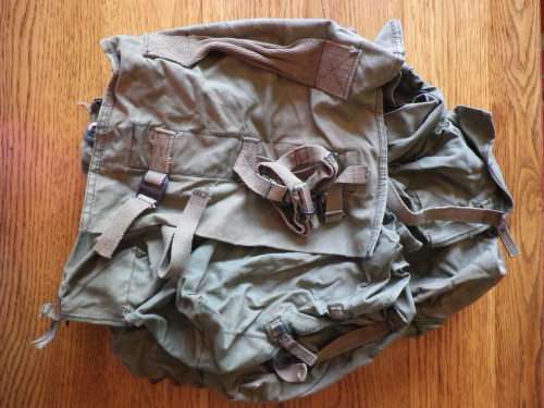RHODESIAN MADE RUCKSACK AS USED IN THE BUSH WAR - FAIR CONDITION     (5227)