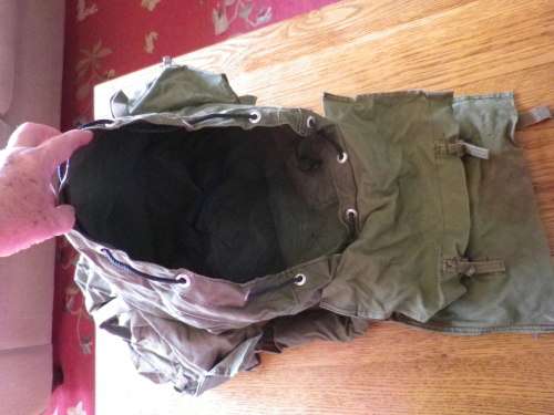 RHODESIAN MADE RUCKSACK AS USED IN THE BUSH WAR - FAIR CONDITION     (5227)