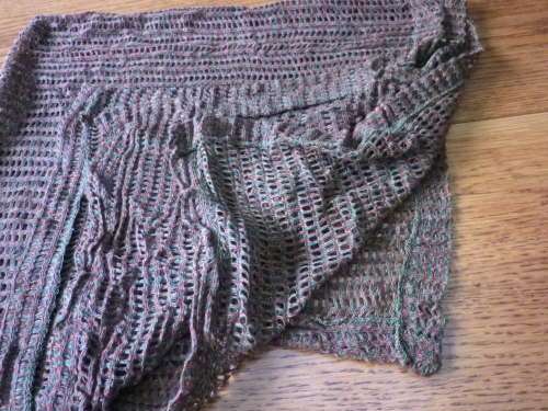 RHODESIAN ARMY ISSUED FACE VEIL.      70 CM / 27.5" SQUARED        (5253)