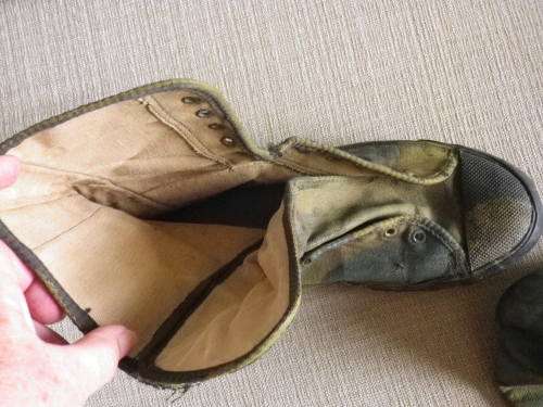 RHODESIAN ARMY ANTI-TRACKER CANVAS SHOES - CAMO HAND PAINTED,LARGE SIZE - AN EXCELLENT BUY!!  (5259)