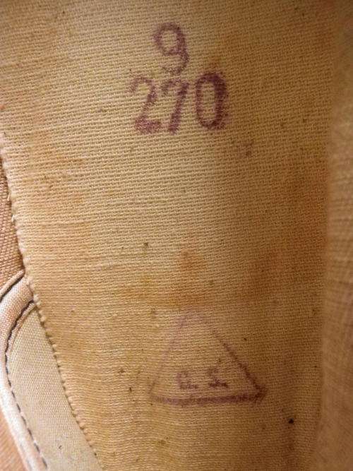 RHODESIAN ARMY - UNUSED BLACK CANVAS SHOES- SIZE 9 / 270- MADE BY SPARTAN, STAMPED "GS" (5260)