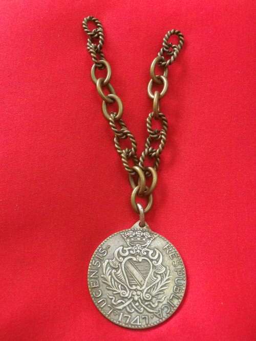 ITALIAN STATES - REPUBLIC OF LUCCA MEDALLION + HAND MADE CHAIN- SILVER??   (2632)
