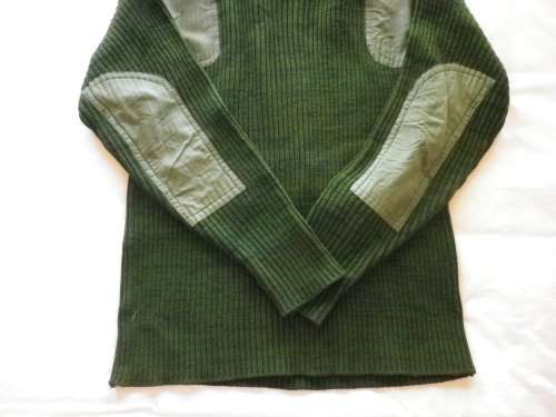 RHODESIAN ARMY GREEN JERSEY - GOOD CONDITION - INNER SLEEVE 55CM/21.5"  ARMPIT 2 ARMPIT 52CM/20.5"