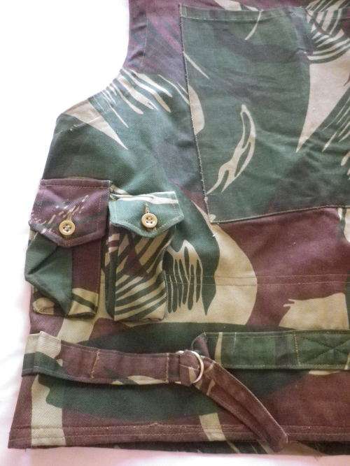 RHODESIAN CAMO "MADE TO ORDER" SLEEVELESS JACKET. SIZE M - SEE MORE INFO BELOW (5274)