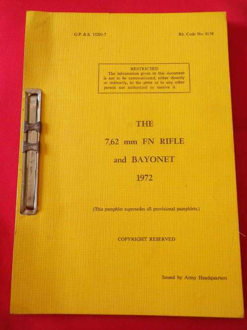 RHODESIAN ARMY - 7.62 mm FN RIFLE INSTRUCTION MANUAL 1972 - 113 PAGES   (2602)