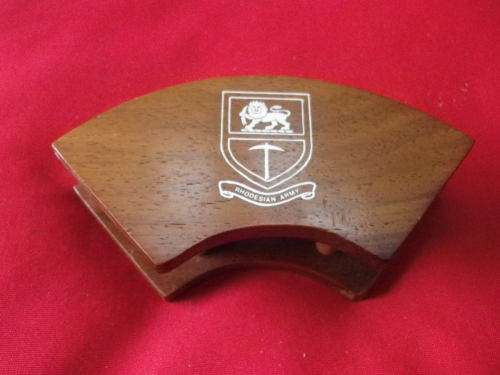 RHODESIAN ARMY WOODEN SERVIETTE HOLDER FOR MESS USE   (5299)