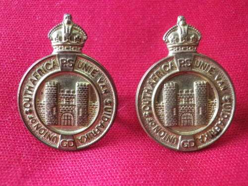 UNION OF SA PRISON SERVICE K/C GILDING METAL PAIR COLLAR BADGES   (2207)