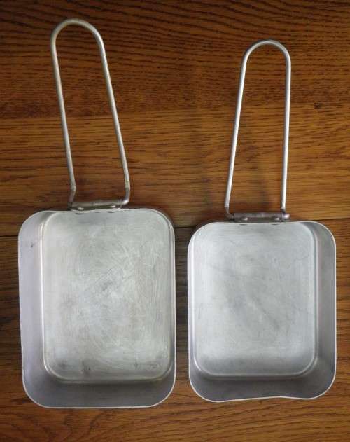 RHODESIAN ARMY ISSUED PAIR MESS TINS     (3166)