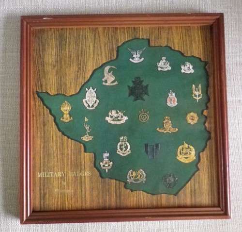 RHODESIAN UDI ARMED FORCES BADGES PICTURE - BY ELMSWOOD 32.5 X 32.5 CM - SEE BELOW (3167)