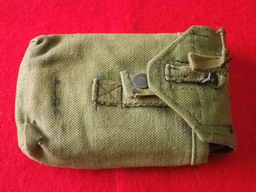 RHODESIAN ARMY - SINGLE AMMO POUCH + FN  FAL MAG - POUCH DATED 1977  (3241)