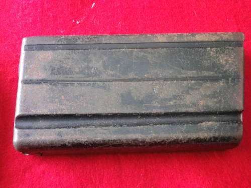 RHODESIAN ARMY - SINGLE AMMO POUCH + FN  FAL MAG - POUCH DATED 1977  (3241)