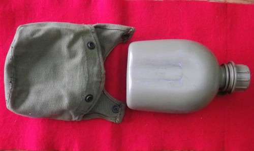 RHODESIAN ARMY - WATER BOTTLE + POUCH (WILLIAM SMITH & GOUROCK)  GOOD CONDITION, INSCRIBED (5345)