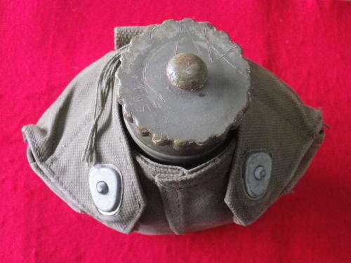 RHODESIAN BUSH WAR SA MADE WATER BOTTLE + POUCH- AS USED BY SOME TROOPERS    (5349)