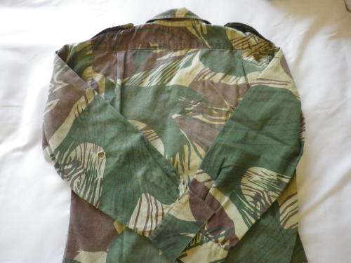 RHODESIAN ARMY L/ SLEEVE CAMO SHIRT - INNER SLEEVE 49CM/19.25" ARMPIT-ARMPIT 53CM/21" (3235)