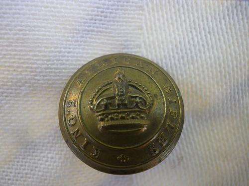 KINGS AFRICAN RIFLES KC BRASS TUNIC BUTTON 1902-1930