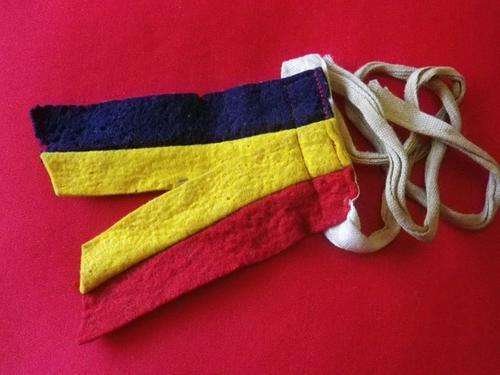 RHODESIAN ARMY SERVICES CORPS? GARTER/HOSE TAB - UDI PERIOD SOME MOTH DAMAGE