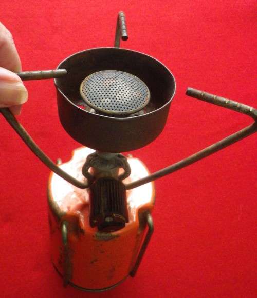 RHODESIAN BUSH WAR GAS COOKER + USED CANISTER -  (5496)