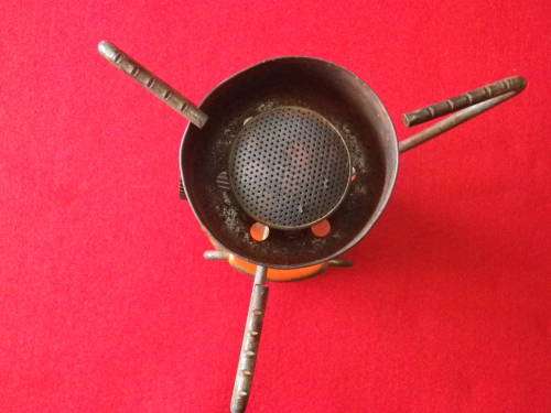 RHODESIAN BUSH WAR GAS COOKER + USED CANISTER -  (5496)