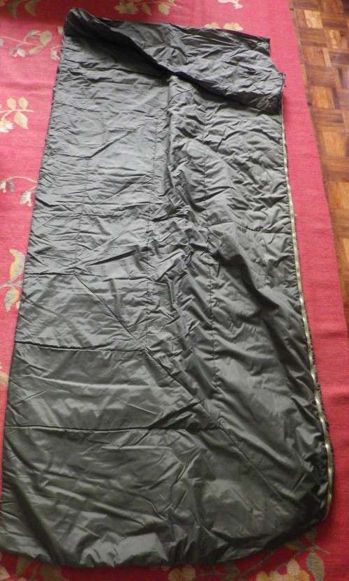 RHODESIAN BUSH WAR SLEEPING BAG - AS USED BY EX RLI TROOPER - (3374)