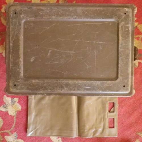 SADF - METAL AMMO BOX + PLASTIC CARRIER FOR 7.62mm BALL - WEIGHT 5.2KG'S   (5716)