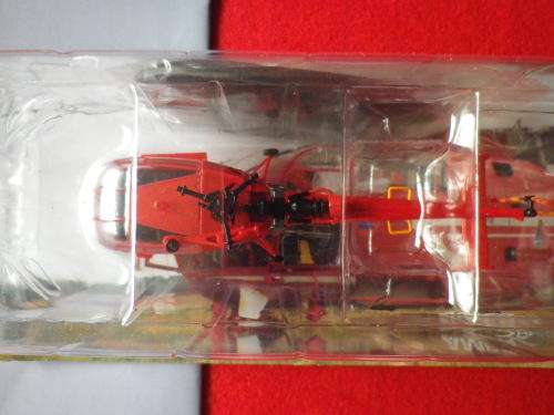 AMER COM COLL. - HELICOPTER MAG.ISSUE  #20 + ALOUETTE III   DIE CAST MODEL 1:72  - AS NEW / UNOPENED