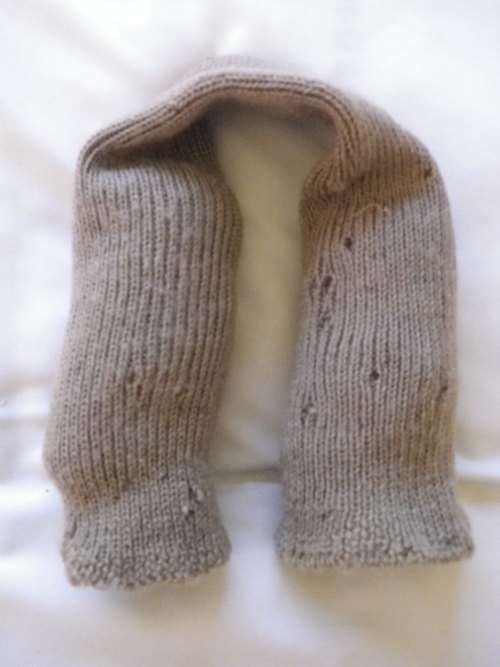 ROYAL RHODESIAN REGT.  - PAIR SHORT PUTTEES FOR PARADE DRESS - 1950-1960's + HOSE TOP HOLDER (5994)