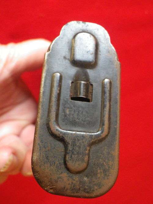 RHODESIAN WAR PICKUP - AKM BAKELITE MAG - MINOR DAMAGE -   (6049)