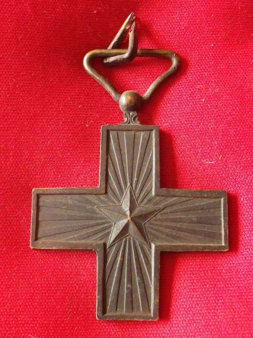 ITALIAN WW1  WAR MERIT CROSS     (6112)