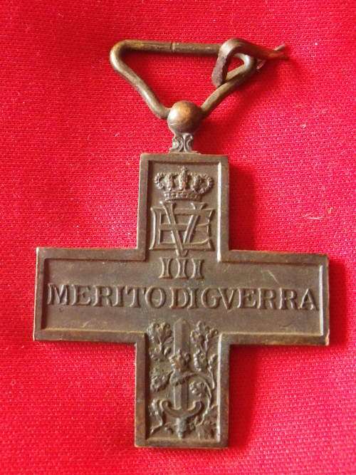 ITALIAN WW1  WAR MERIT CROSS     (6112)