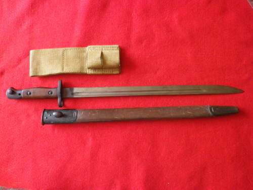 BRITISH P1907 RHODESIAN ARMY ISSUED BAYONET MADE BY CHAPMAN + SCABBARD + FROG - SEE MORE BELOW(3509)