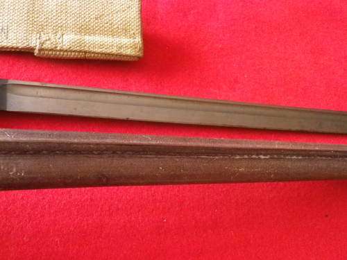BRITISH P1907 RHODESIAN ARMY ISSUED BAYONET MADE BY CHAPMAN + SCABBARD + FROG - SEE MORE BELOW(3509)