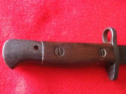 BRITISH P1907 RHODESIAN ARMY ISSUED BAYONET MADE BY CHAPMAN + SCABBARD + FROG - SEE MORE BELOW(3509)
