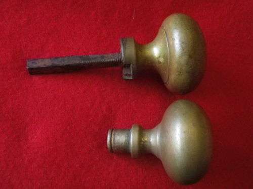 EARLY 18TH CENTURY WORKING RIM LOCK SET (LIFT UP)  INC. ORIGINAL KEY + ORIGINAL LH STAPLE  -  RARE
