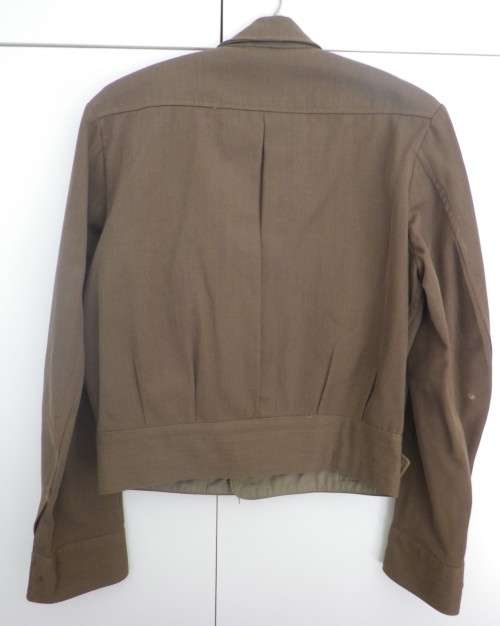 SADF - EARLY KHAKI "BUNNY"  COMBAT JACKET - SA INFANTRY INSIGNIA -SIZES BELOW    (4185)