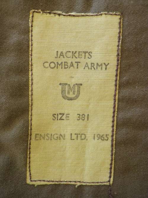 SADF - EARLY KHAKI "BUNNY"  COMBAT JACKET - SA INFANTRY INSIGNIA -SIZES BELOW    (4185)
