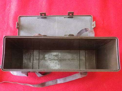 SADF - AMMO BOX, BROWN PLASTIC   "7.62 BROWNING "       (4153)