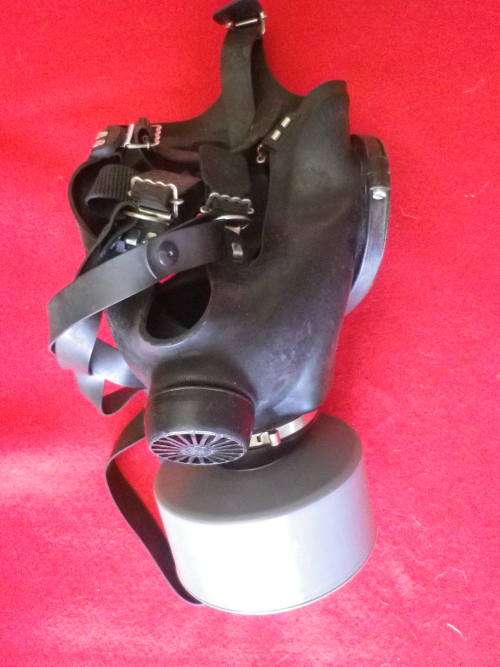 SADF - GAS MASK "FULL VISION" + FILTER    (4190)