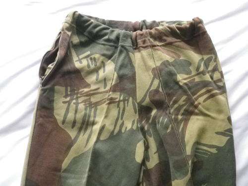 RHODESIAN CAMMO 2 PIECE TRACKSUIT - MADE SPRINTER - SIZE M - SCARCE - GOOD CONDITION (4196)