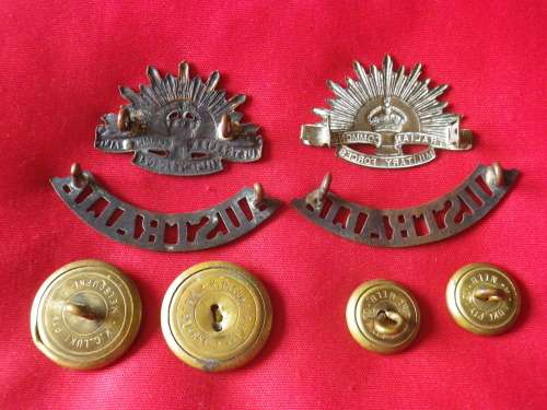AUSTRALIAN FORCES LOT - 1 COLLAR BADGE COPPER, TITLES HAVE ILLEGIBLE STAMP,     (6395)