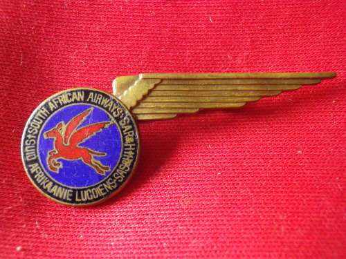 SOUTH AFRICAN AIRWAYS + RAILWAYS & HARBOURS -  VINTAGE BRASS + ENAMEL CREW WING - SCARCE -   (6397)