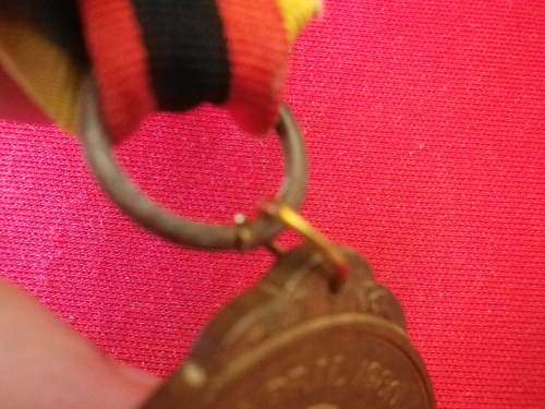 RHODESIAN GSM FULL SIZE MEDAL TO GUNNER (RhA) + ZIM INDEPENDENCE MEDAL - SEE PICS   (3623)